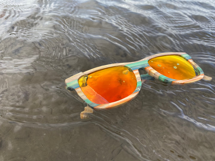 Schwimmende Holz Sonnenbrille aus Bambus - Drunken Panda