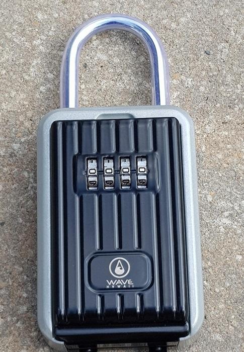 Schlüsselsafe für das Auto - Perfekt für Surfer