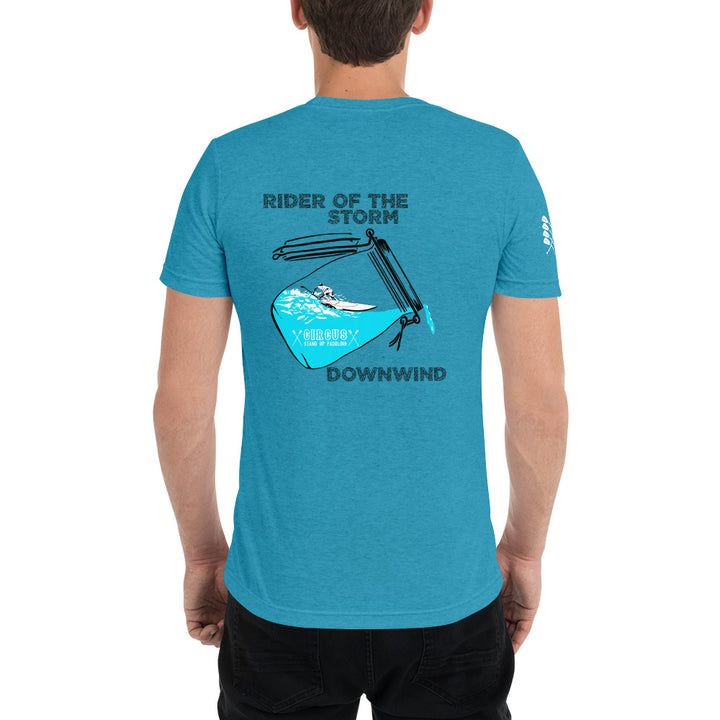 Downwind - Rider of the storm, hochwertiges Tri-Blend T-Shirt